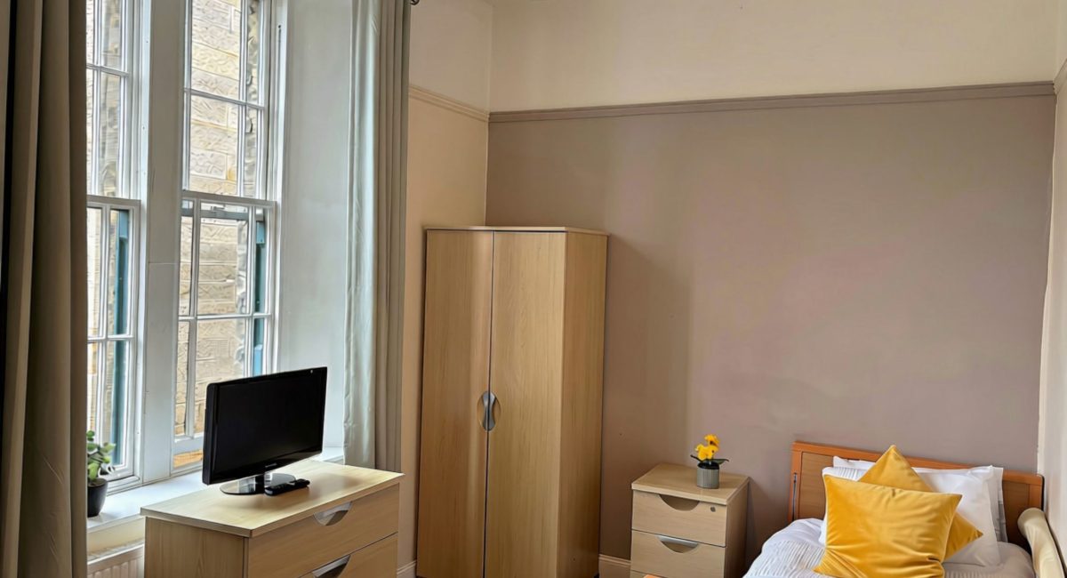 Aaron-House-Care-Home (3)