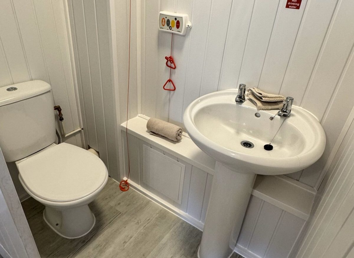 Kilburn Bathroom 1
