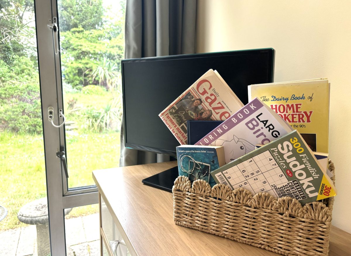 The Oaks (2)